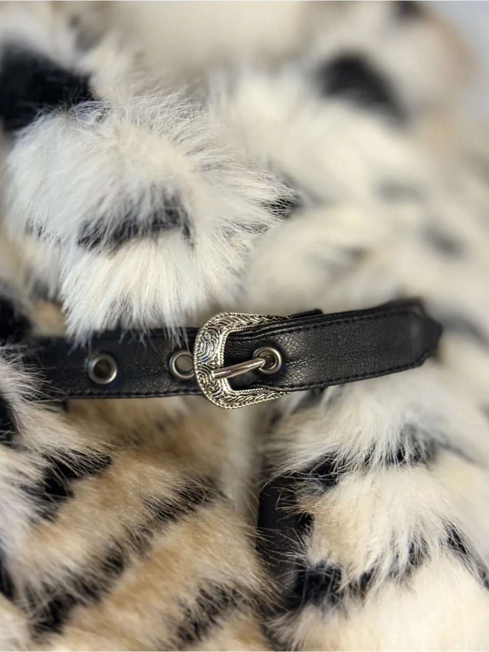 Azalea Wang Argyll Faux Fur Animal Print Coat Western Buckle Cropped Jacket - Picture 12 of 16